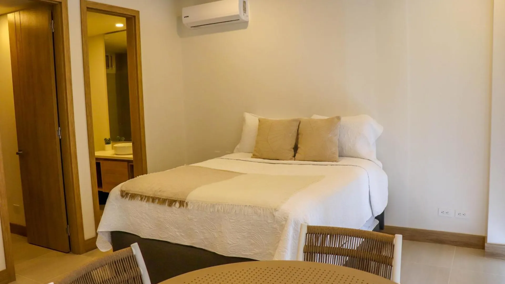 Apartment Morros Beachfront Escape Cartagena